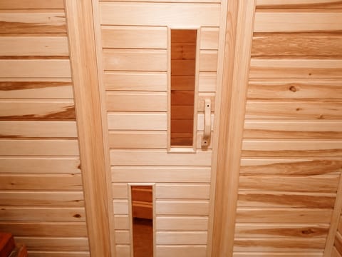 Баня 3,3х8 из профилированного бруса с террасой — фото 4